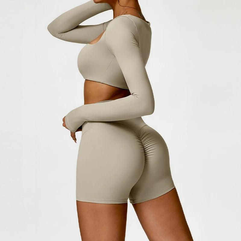Women’s quick-dry yoga set with leggings and top