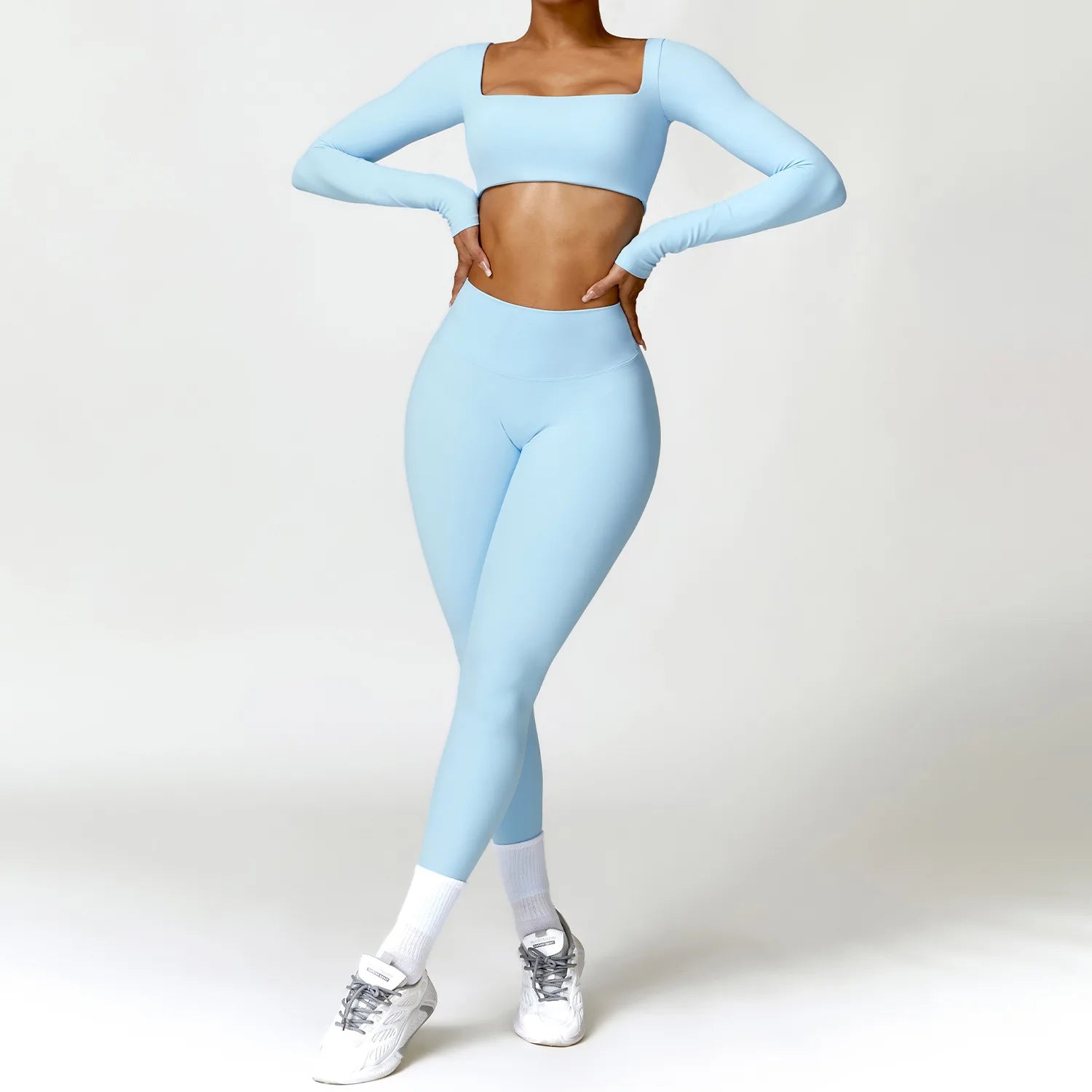 Women’s quick-dry yoga set with leggings and top