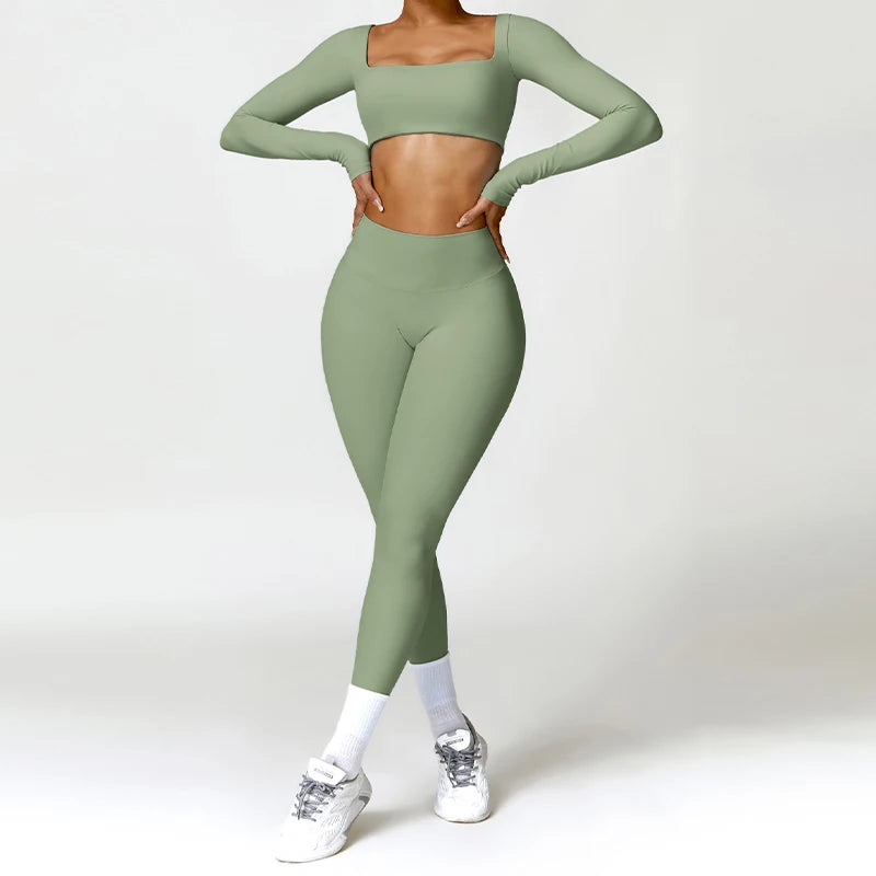Women’s quick-dry yoga set with leggings and top
