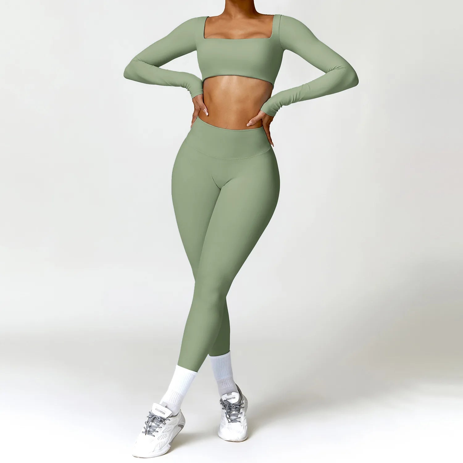 Women’s quick-dry yoga set with leggings and top